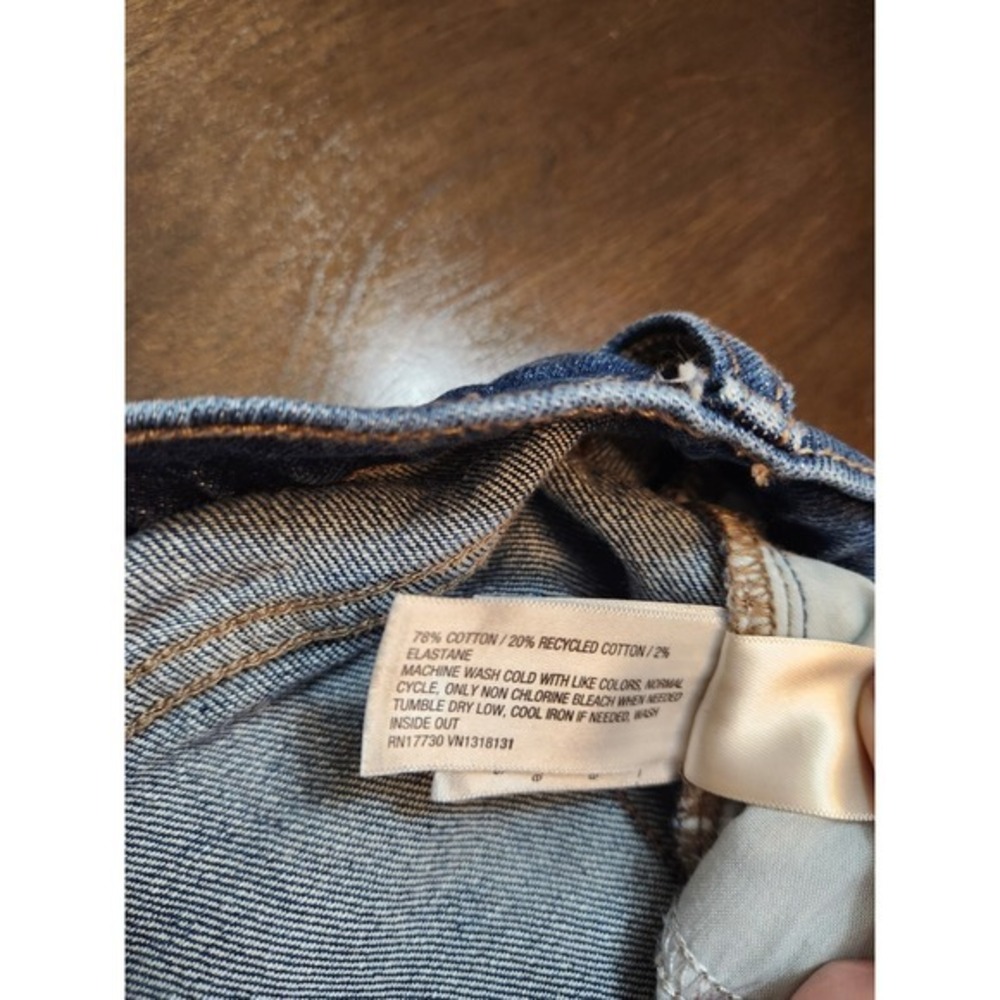 Universal Thread Women's Blue Solid Stretch Denim… - image 5